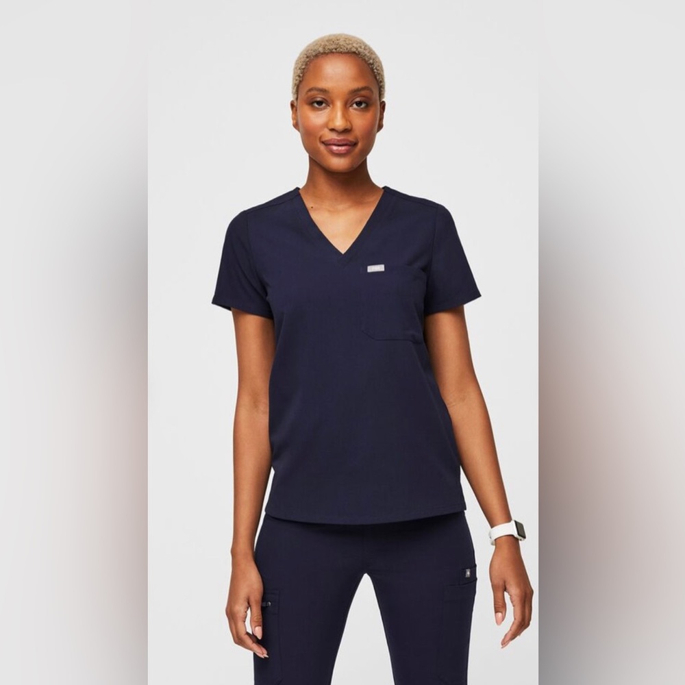 Figs Catarina One-Pocket Scrub Top. Size Small. Navy Blue